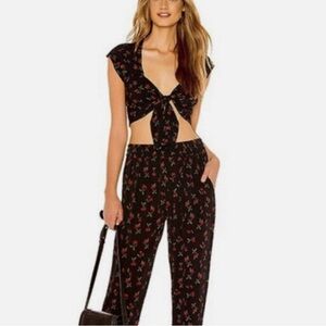 BNWT BEACH RIOT TOP SIZE S